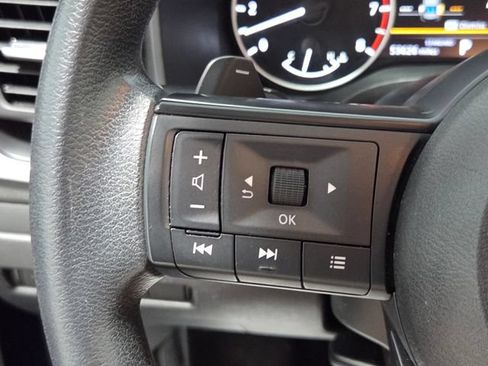 Used 2023 Nissan Rogue S FWD image 25