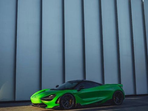 Used 2018 McLaren 720S Performance RWD image 34