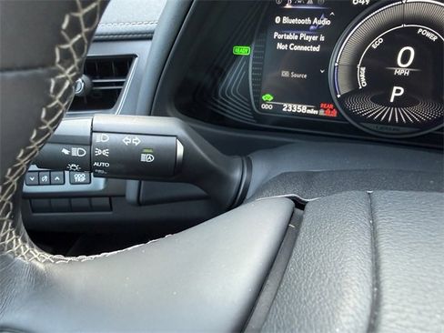 Used 2020 Lexus UX 250h w/ Premium Package image 17