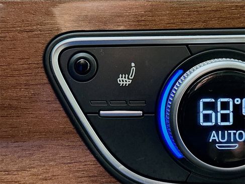 Used 2020 Audi A4 2.0T Premium w/ Convenience Package image 23