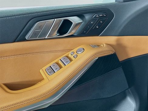 Used 2022 BMW X7 xDrive40i image 24