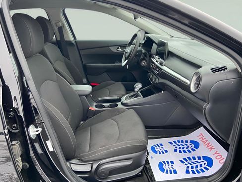 Used 2020 Kia Forte LXS image 19