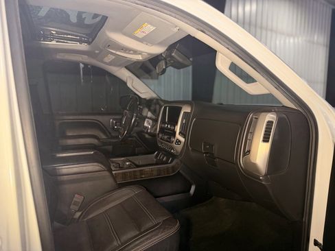 Used 2015 GMC Sierra 2500 Denali AWD/4WD image 34