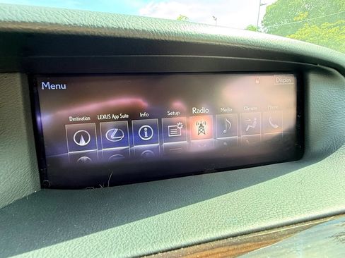Used 2015 Lexus LS 460 w/ Comfort Package RWD image 25