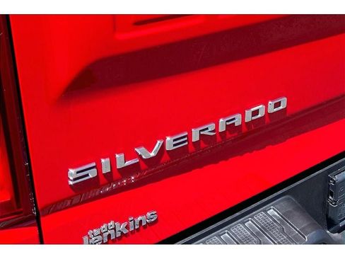 Used 2024 Chevrolet Silverado 1500 ZR2 w/ Technology Package AWD/4WD image 33