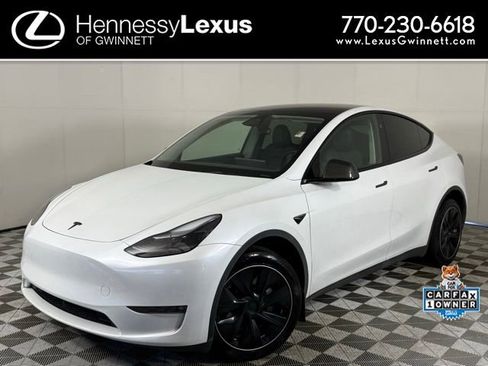 Used 2023 Tesla Model Y Long Range AWD/4WD image 1