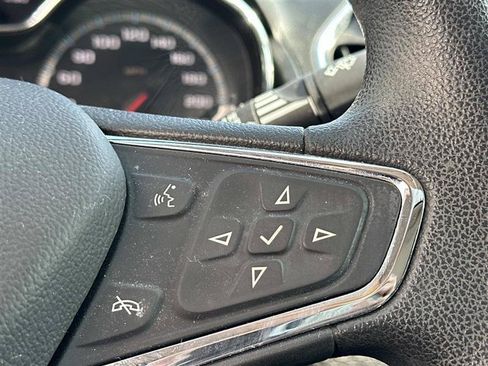 Used 2018 Chevrolet Cruze LT w/ LT True North Edition FWD image 16