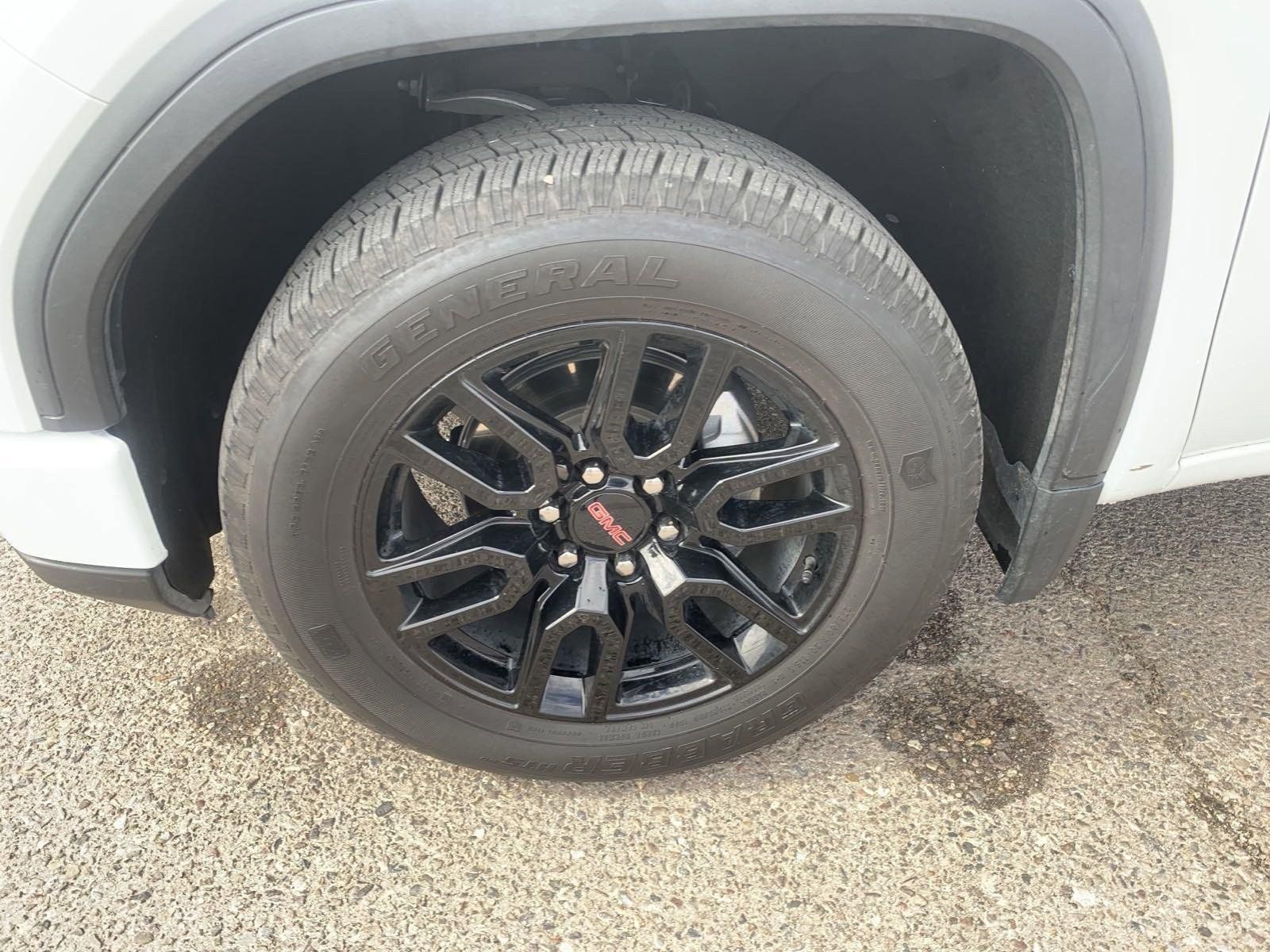 Used 2023 GMC Sierra 1500 Elevation AWD/4WD image 9