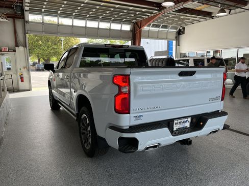New 2026 Chevrolet Silverado 1500 High Country w/ Technology Package AWD/4WD image 6