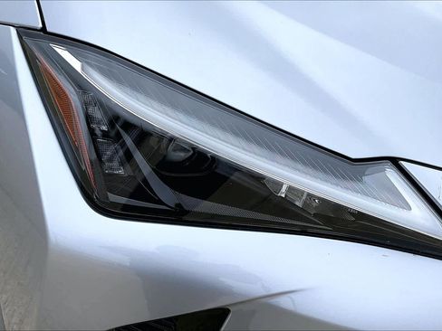 Used 2025 Lexus UX 300h FWD image 28