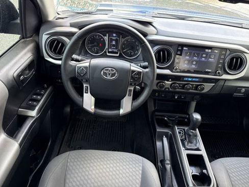 Used 2023 Toyota Tacoma SR5 w/ Technology Package AWD/4WD image 21