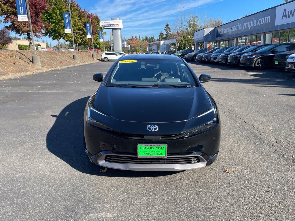 Used 2024 Toyota Prius XLE AWD/4WD image 3