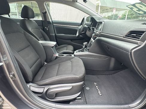 Used 2020 Hyundai Elantra Value Edition w/ Cargo Package (C1) FWD image 28