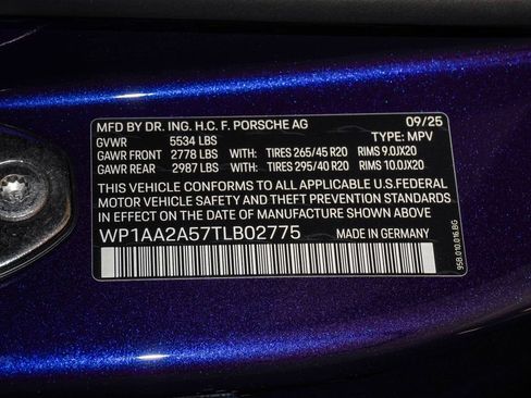 Certified 2026 Porsche Macan AWD/4WD image 30