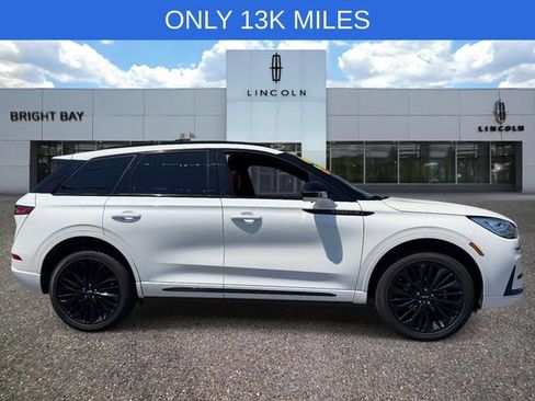 Used 2025 Lincoln Corsair Reserve w/ Jet Appearance Package AWD/4WD image 5