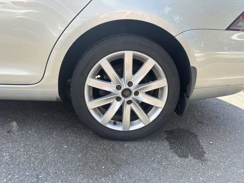 Used 2012 Volkswagen Jetta TDI FWD image 30