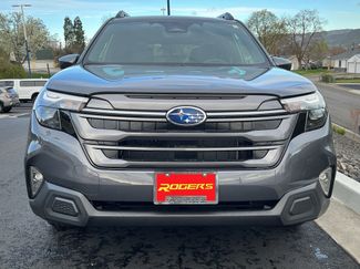New 2026 Subaru Forester Premium AWD/4WD video 3