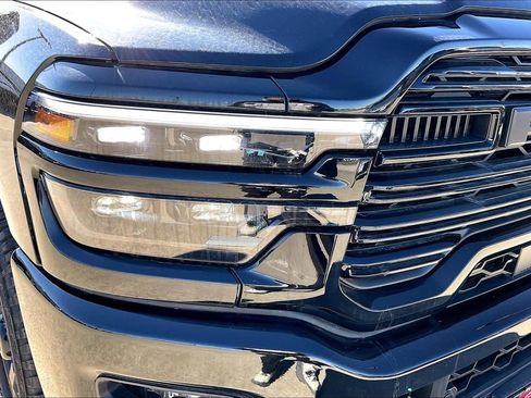 New 2025 RAM 2500 Laramie AWD/4WD image 15