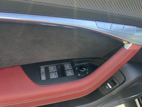 Used 2022 Audi S6 Premium Plus image 25