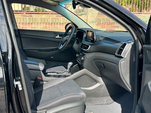 Used 2019 Hyundai Tucson Sport image 11