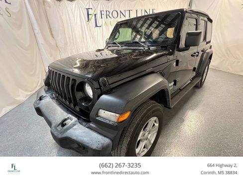 Used 2019 Jeep Wrangler Unlimited Sport S image 3