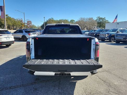 New 2025 GMC Sierra EV Denali image 6