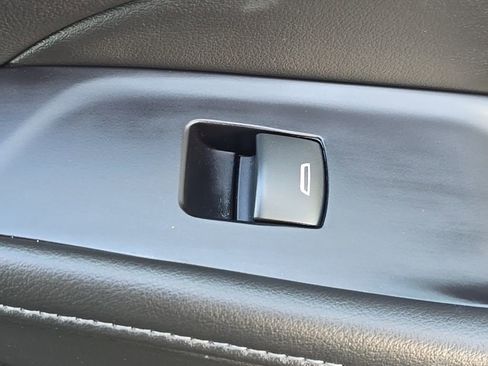 Used 2020 Buick Enclave Avenir w/ Avenir Technology Package image 20