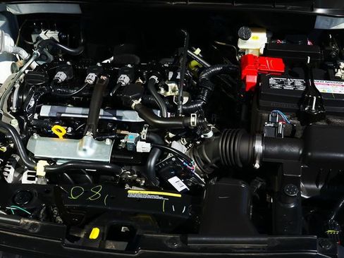 Used 2023 Nissan Kicks SR image 57