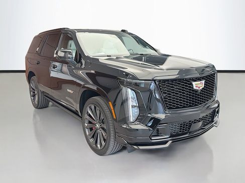 New 2026 Cadillac Escalade V image 4