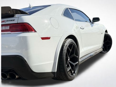 Used 2014 Chevrolet Camaro Z/28 RWD image 9