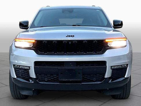 Used 2023 Jeep Grand Cherokee L Limited w/ Luxury Tech Group II AWD/4WD image 4