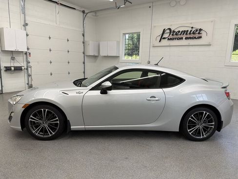 Used 2013 Scion FR-S RWD image 8
