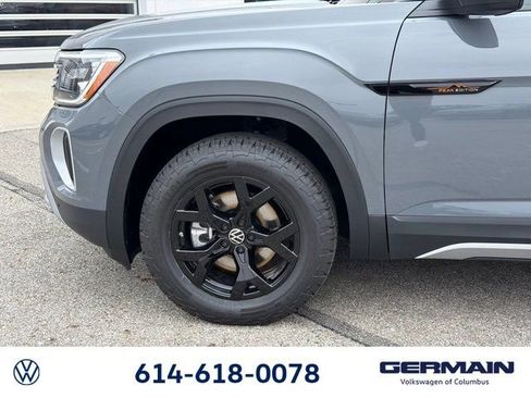 New 2026 Volkswagen Atlas Peak Edition image 12