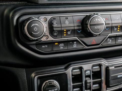 Used 2021 Jeep Wrangler Unlimited Rubicon image 72