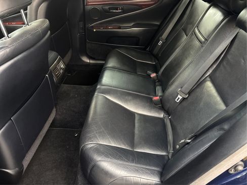 Used 2010 Lexus LS 460 AWD image 14