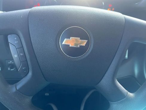 Used 2021 Chevrolet Express 2500 w/ Driver Convenience Package RWD image 18