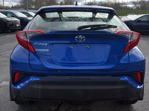 Used 2018 Toyota C-HR XLE FWD image 7