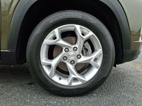 Certified 2024 Chevrolet Trax LS w/ LS Convenience Package FWD image 9