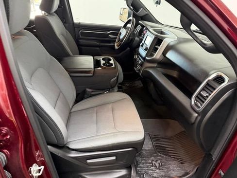 Used 2024 RAM 1500 Big Horn AWD/4WD image 38