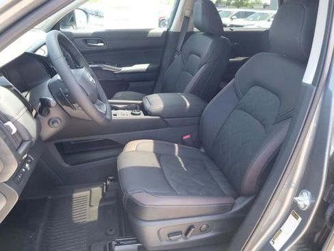 New 2026 Nissan Pathfinder Platinum w/ Cargo Package AWD/4WD image 20