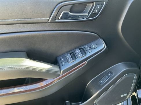 Used 2019 GMC Yukon SLT AWD/4WD image 19