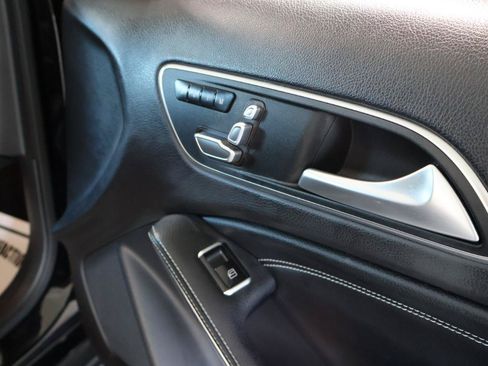 Used 2018 Mercedes-Benz GLA 250 image 21