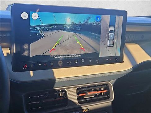 New 2026 Ford Maverick Lariat image 13