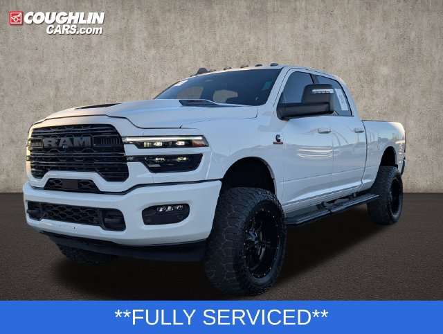 Used 2025 RAM 2500 Laramie w/ Night Edition AWD/4WD image 4