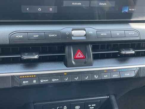 Used 2025 Kia K4 LXS image 11