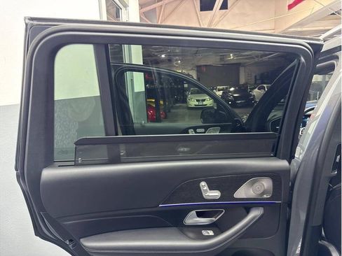 Used 2021 Mercedes-Benz GLS 450 4MATIC image 22