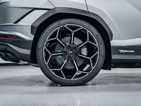 Used 2024 Lamborghini Urus Performante image 45