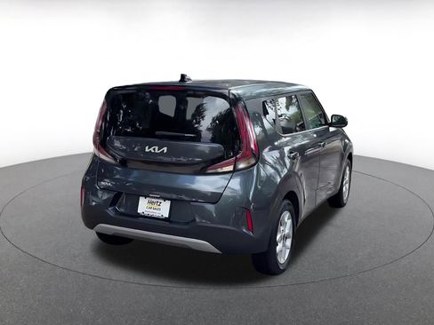 Used 2025 Kia Soul LX w/ LX Technology Package FWD image 14