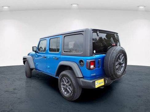 Used 2026 Jeep Wrangler Unlimited Sport AWD/4WD image 5