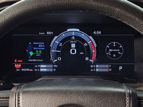 Used 2025 Toyota Tundra Limited AWD/4WD image 15